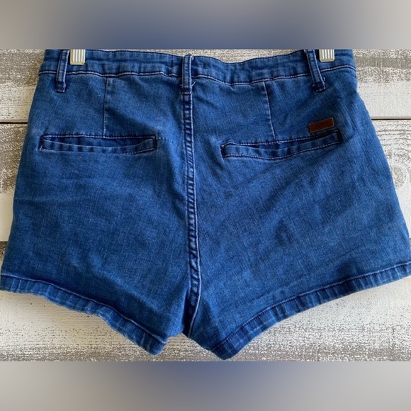 Roxy Size 30 Stretch Denim In My Head Short Shorts - Picture 5 of 6